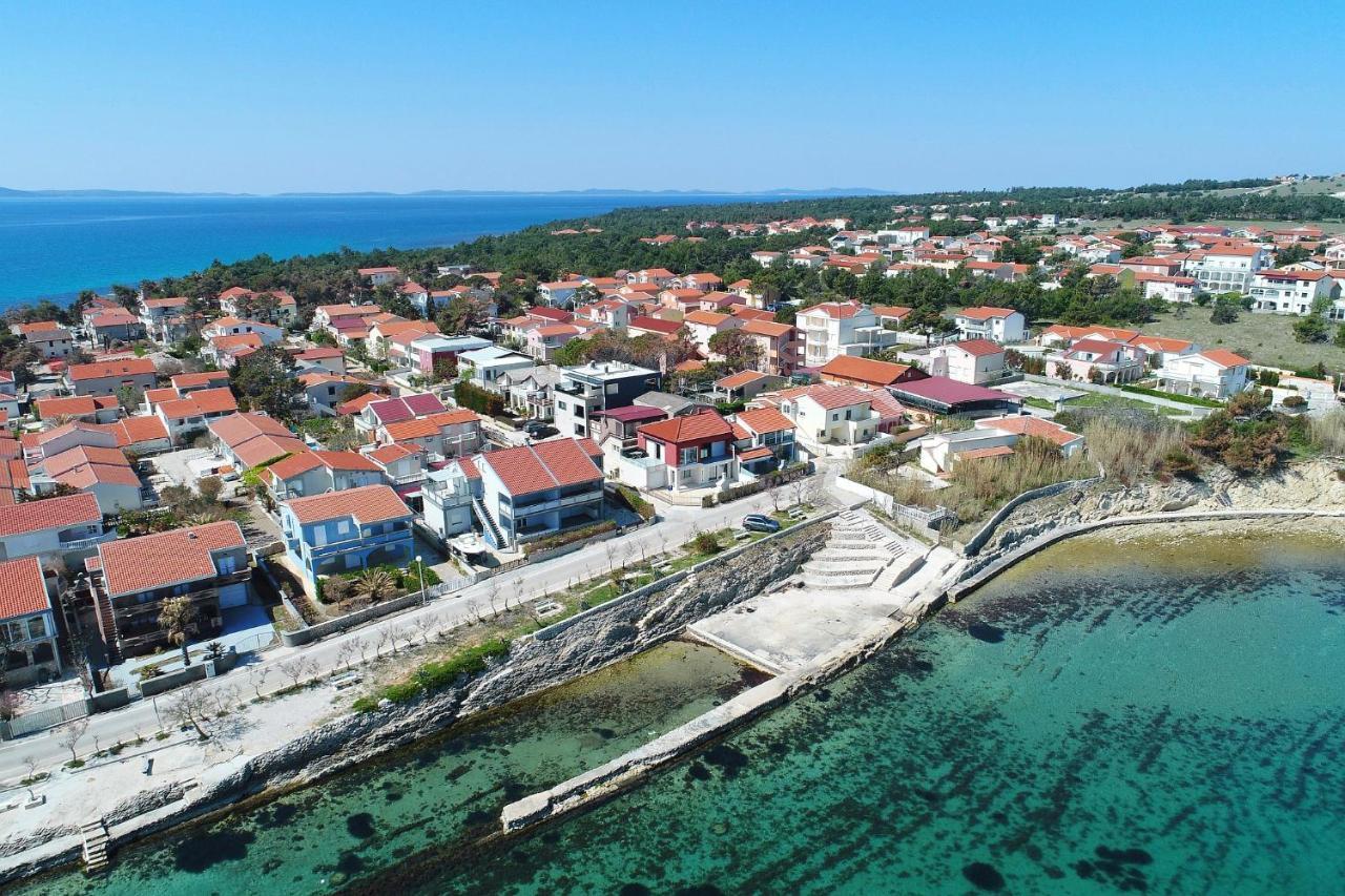 Apartmani Nella วีร์ ภายนอก รูปภาพ